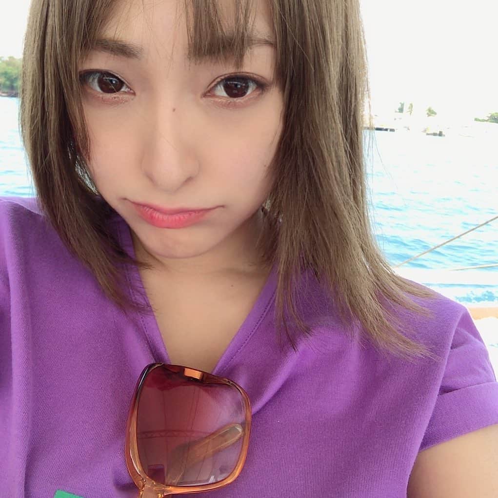 のインスタグラム：「🕶☀️ #selca #selfie #셀카 #셀스타그램 #korean #koreangirl」