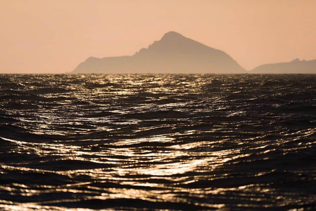 ナショナルジオグラフィックさんのインスタグラム写真 - (ナショナルジオグラフィックInstagram)「Photos by Renan Ozturk @renan_ozturk | A little piece of what we are fighting for—hoping the Arctic still looks like this for the next generation. Follow @renan_ozturk for more imagery of areas severely affected by climate change. #climatechangeisreal #naturenow」10月16日 6時36分 - natgeo