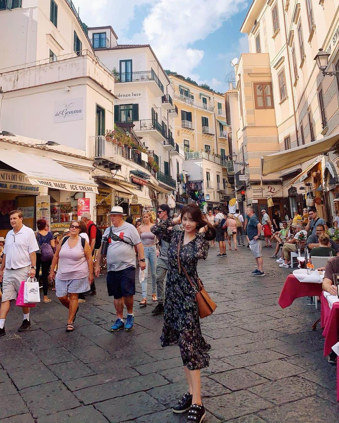 葉加瀬マイさんのインスタグラム写真 - (葉加瀬マイInstagram)「Amalfi 🌞🏖 #アマルフィ #Amalfi #イタリア旅行 #italy #아말피 #italytrip」10月15日 22時40分 - m.hakase