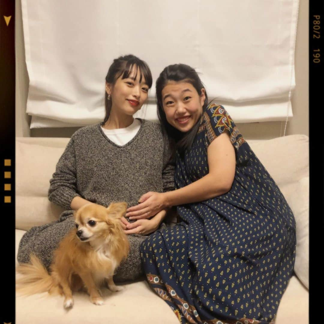 近藤千尋さんのインスタグラム写真 - (近藤千尋Instagram)「なっちゃんとまったり❤️ この前ばったり病院🏥で会って以来。笑👶 同級生babyなんて 5.6年前の私たちに教えてあげたい😂笑 産休までなっちゃんも頑張れ~💕 #夕飯のおかず差し入れくれた #ありがとう #主婦」10月15日 22時57分 - chipichan.1215