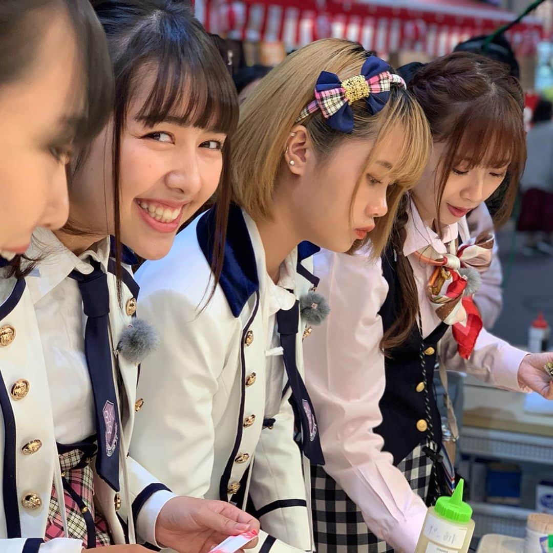 須田亜香里さんのインスタグラム写真 - (須田亜香里Instagram)「อร่อย💛 น่า รัก❤️ #funfunjapan @funfunjapan2019 #japantrip #bnk48 #ske48 #石川県 #金沢市 #近江町市場 #海鮮丼 #อร่อย #น่า รัก」10月15日 23時07分 - akarisuda