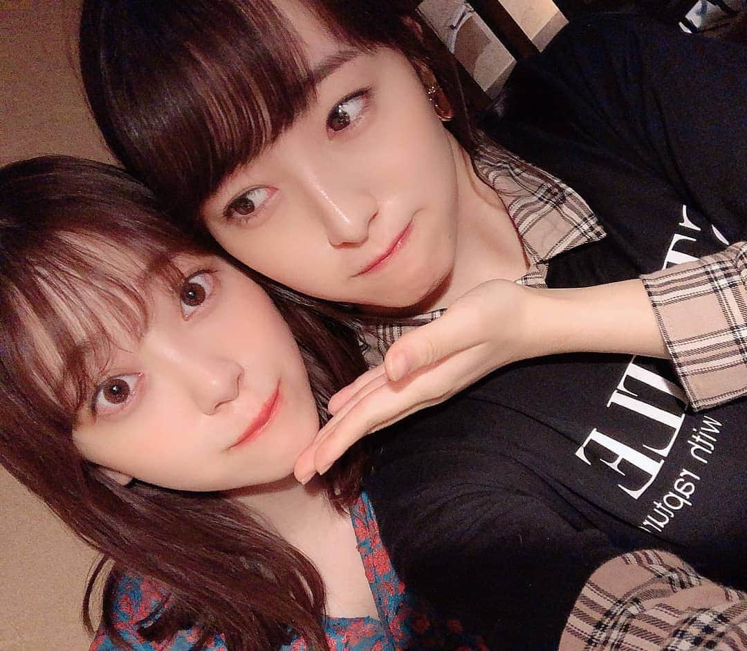 堀未央奈さんのインスタグラム写真 - (堀未央奈Instagram)「田島芽瑠 @meru_chan_official みおな、お誕生日おめでとう💕﻿ ﻿ 今年は頻繁に会えてて嬉しいな〜！﻿ もう、6年くらいの付き合いになります☺✨﻿ ﻿ 小学校卒業だよ！早い！笑😂﻿ 居心地良くて大好きな親友ちゃん。﻿ これからもよろしくね！  #堀未央奈　ちゃん　#wego https://www.instagram.com/p/B3pCs4mhHi7/ #田島芽瑠 #HKT48 #堀未央奈生誕祭  #堀未央奈生誕祭2019 #HappyMionaDay #乃木坂46 #23歳 #ありがとう22歳 #HoriMiona #みおな #ハッピーバースデー #お誕生日おめでとう #乃木坂46 #2期生 #岐阜県 #東京」10月15日 23時08分 - horimiona46