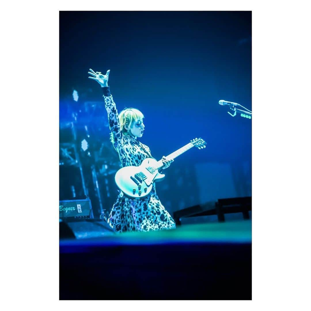 MAMIさんのインスタグラム写真 - (MAMIInstagram)「DREAM FESTIVAL 2019 観に来てくださった皆様ありがとうございました😊 . . . こんな貴重な体験をさせてもらえて大感謝 とても光栄な1日でございました😌🌸 初めましての方もたくさんいらっしゃったと思います またお会いできたらと思っておりますゆえ、ライブへ是非に〜🌷🌸✨ . . #DREAMFESTIVAL2019 #ドリフェス #久々のトップバッター #どこでもヤンコン #ヤングコーン #かますぜ #いぇあ #照明 #バキバキ #遊園地みたい #富士急いきたい」10月16日 0時16分 - mmts_dayo