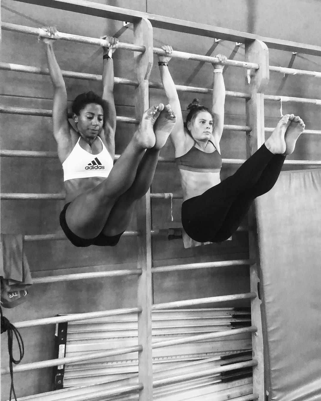 ジェニファー・アビルのインスタグラム：「8 weeks till national, time to get back in shape 💪🏽 . . #athlete #diving #canada #tokyo2020 #olympicyear #olympicgames #woman #body #bodygoal #goal」
