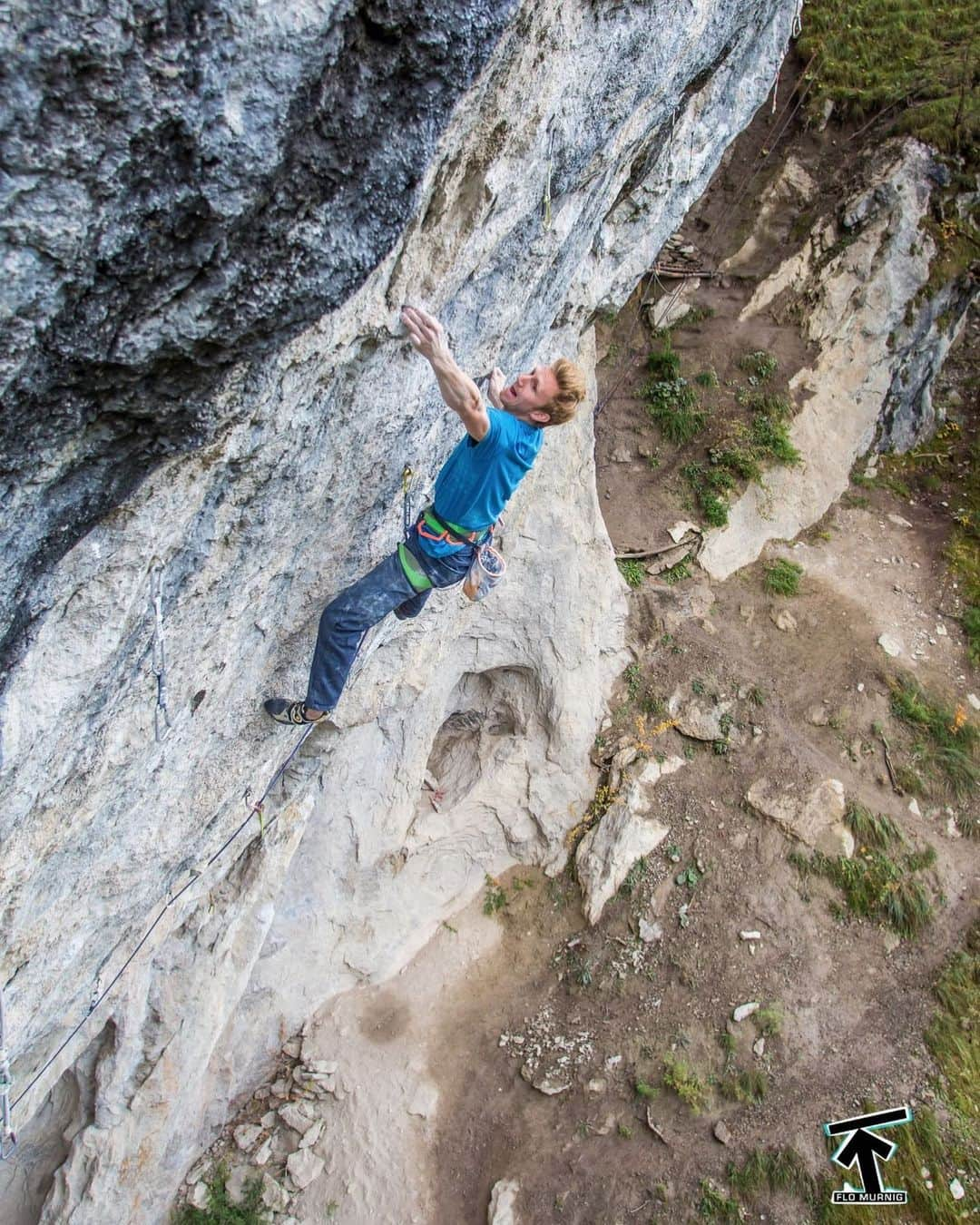 ヤコブ・シューベルトさんのインスタグラム写真 - (ヤコブ・シューベルトInstagram)「It‘s finally this time of the year where my full focus is on hard rockclimbs and I‘m having a blast!  Nothing fully coming together just yet but today I got pretty close on this route at Götterwandl called ‚Clash of Titans‘ [9a+]. For me it’s by far the hardest route I‘ve tried in Austria, hopefully I can send it soon. I got about a week left before I‘m heading to Spain for another project. So psyched 💪🏿💪🏿🔥 • Photo: @flomurnig • #rockclimbing #climbing #climbing_is_my_passion #myinnsbruck #athlete @mammut_swiss1862 @raiffeisen @innsbrucktourism @lasportivagram @heeressportzentrum @gloryfy @thecrag_worldwide」10月16日 4時28分 - jakob.schubert