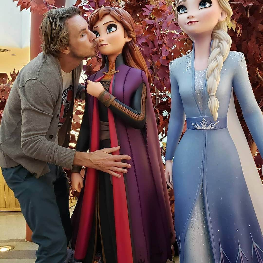 クリスティン・ベルさんのインスタグラム写真 - (クリスティン・ベルInstagram)「Reposted from @daxshepard Bad news to all my moto-buddies and gearhead Bros, I'm seeing Frozen2 before y'all!!!!!」10月16日 5時37分 - kristenanniebell