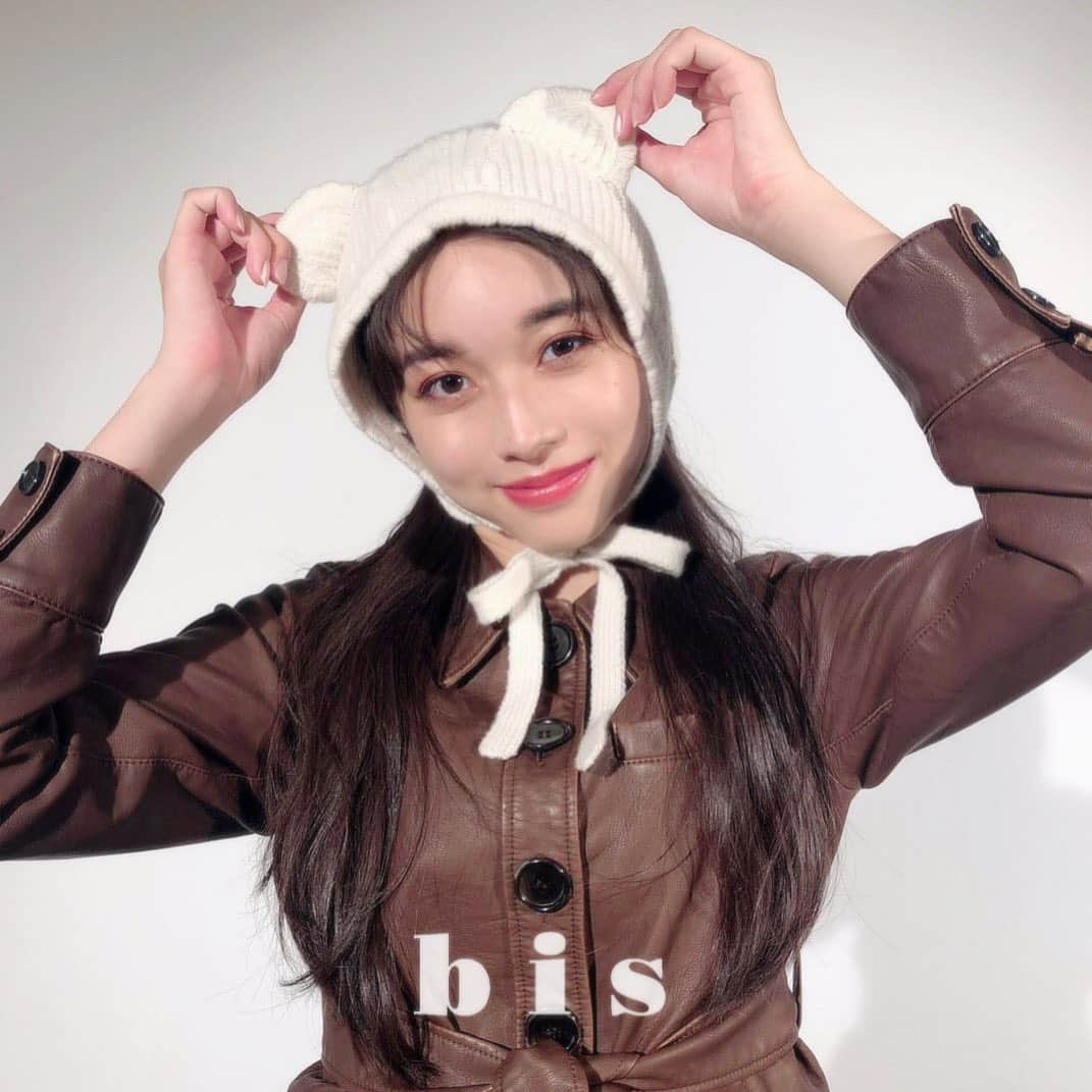 bis_web bis [ビス] さんのインスタグラム写真 - (bis_web bis [ビス] Instagram)「🐻 𝐧𝐞𝐰 𝐢𝐬𝐬𝐮𝐞 🐻 ﻿ ﻿ bis  November 2019﻿ ﻿  𝑁𝐸𝑊  𝐺𝐼𝑅𝐿  𝑂𝑅𝐷𝐸𝑅﻿ -  新時代のプリンセス -﻿ ﻿ 𝐆𝐈𝐑𝐋𝐒 𝐒𝐓𝐘𝐋𝐄 𝐟𝐨𝐫 𝐚𝐮𝐭𝐮𝐦𝐧﻿  彼女たちの秋服キーワード﻿ ﻿ 秋のコーディネートをかわいく着こなす﻿ モーニング娘。’19  牧野真莉愛ちゃんのオフショットを公開❤️﻿ ﻿ ヘアやメイクにも注目してね！﻿ ﻿ ﻿ 好評発売中 [ bis 11月号 ] は全国の書店、﻿ セブンネット、楽天ブックス、HMV&BOOKS、SHIBUYA TSUTAYAでゲットしてね！﻿ ﻿ ﻿ ﻿ ﻿ #牧野真莉愛 #大谷映美里 #上國料萌衣  #桃月なしこ#乃木坂46 #与田祐希 #道重さゆみ #内田理央  #牧野真莉愛 #NANAMI  #川津明日香 #田中真琴 #中村里砂 #愛子#柴田あやな #小宮有紗 #川谷絵音 #佐藤勝利 #黒島結菜 #原田葵 #上村莉菜 #森田ひかる #欅坂46  #bis_web #モーニング娘 #モー娘 #くま #🐻」10月16日 15時55分 - bis_web