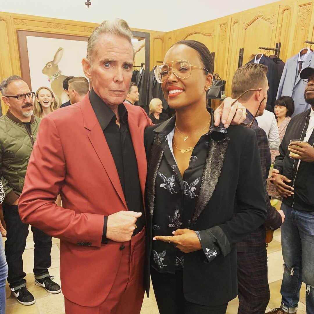 アイシャ・タイラーさんのインスタグラム写真 - (アイシャ・タイラーInstagram)「Just getting a chance to post about the legendary @markmahoney_ssc and his dazzling capsule collection with @paulsmithdesign. I know no one as devastatingly stylish or uncompromisingly creative as Mark, and his creations for Paul Smith bring his incomparable tattoo artwork home (especially if you’re not ready to commit to ink!) So grateful to have this artist’s work a permanent part of my body. Was wonderful to celebrate him and the launch of this special collection. Check out what he’s done with @paulsmith — two great creative minds colliding.」10月16日 8時07分 - aishatyler