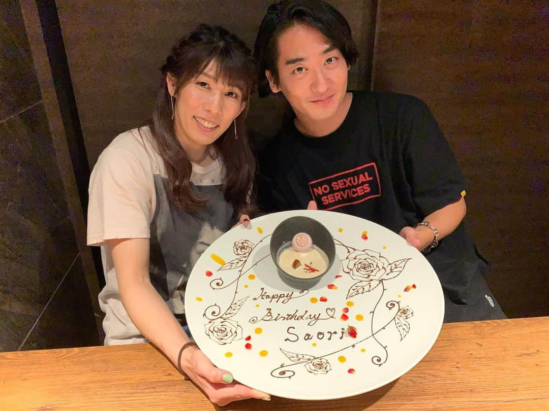 吉田沙保里さんのインスタグラム写真 - (吉田沙保里Instagram)「ダイキくんとゆうにお誕生日祝いしてもらいましたぁー😆✨ 嬉しいー♥️ 美味しいごはんに楽しい夜でした😘 本当にいつもありがとう♡ そして、素敵なプレゼントもありがとう🎁 #ブリリアンダイキ　くん #ゆう #お誕生日会 #ありがとう」10月16日 10時01分 - saori___yoshida