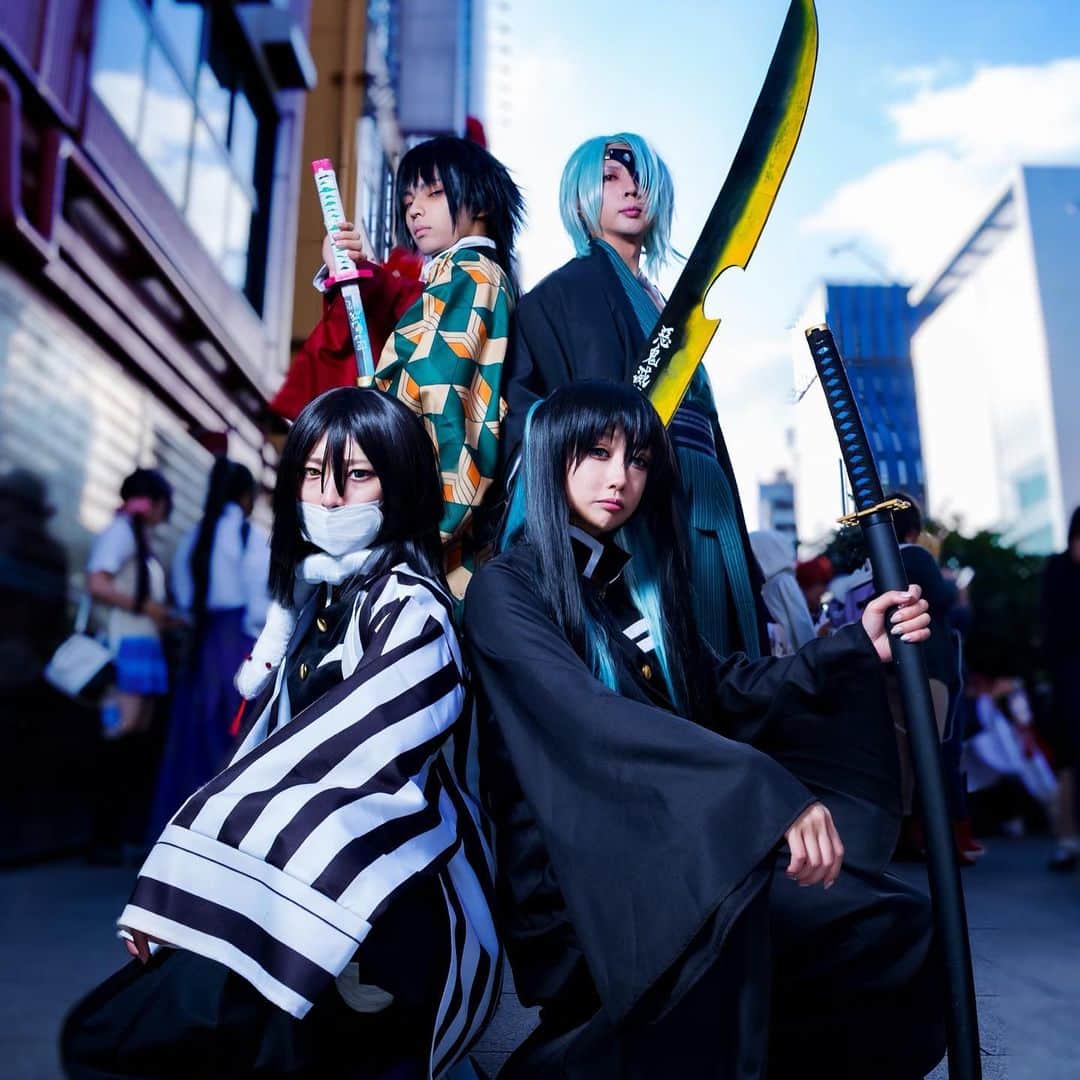 若月雅のインスタグラム：「【 #鬼滅の刃 ／ #cosplay 】 #道頓堀コスプレ祭 にて✨ 安定の柱メンバーで参加してきたよ٩( 'ω' )و まいまい、初男装めっちゃ似合ってた♡ 他のレイヤー様との写真はまた後ほど！ . #コスプレイヤーさんと繋がりたい  #鬼滅の刃好きさんと繋がりたい  #鬼滅の刃柱  #kimetsunoyaiba  #アニメコスプレ  #道頓堀 #大阪 #osaka」