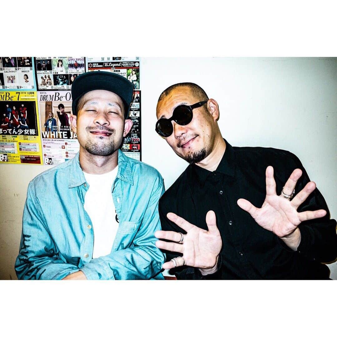のインスタグラム：「with my friends😘」