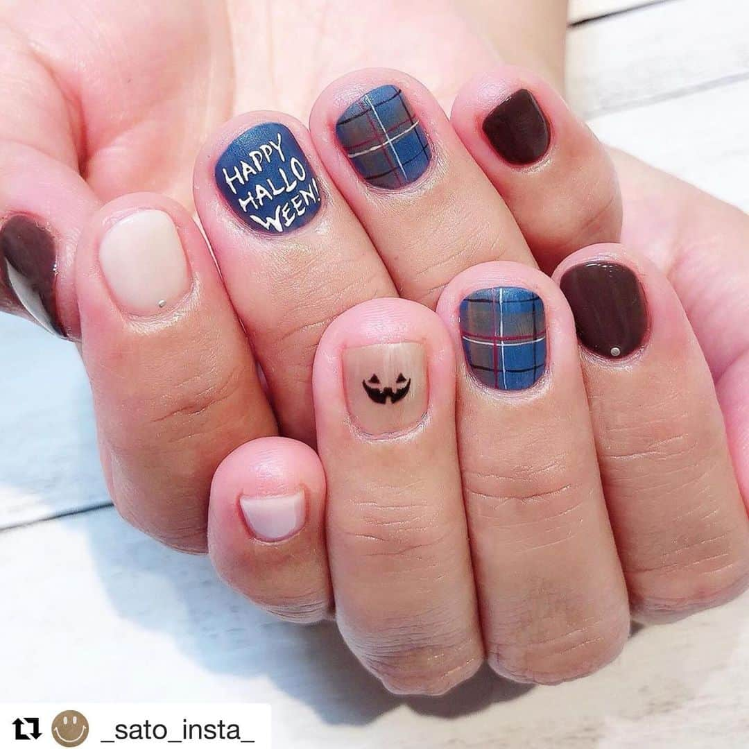 ネイルサロンならネイルクイックさんのインスタグラム写真 - (ネイルサロンならネイルクイックInstagram)「💅 @_sato_insta_ #ネイルクイック青葉台店 ・・・ #nailparfaitgel  30レッド W1ホワイト A15ダックブルー T1トールホワイト A4アートダークブラウン A5アートライトブラウン マットトップジェル . #opigelcolor  F15.H22 (アートの爪以外)」10月16日 12時21分 - nailquick