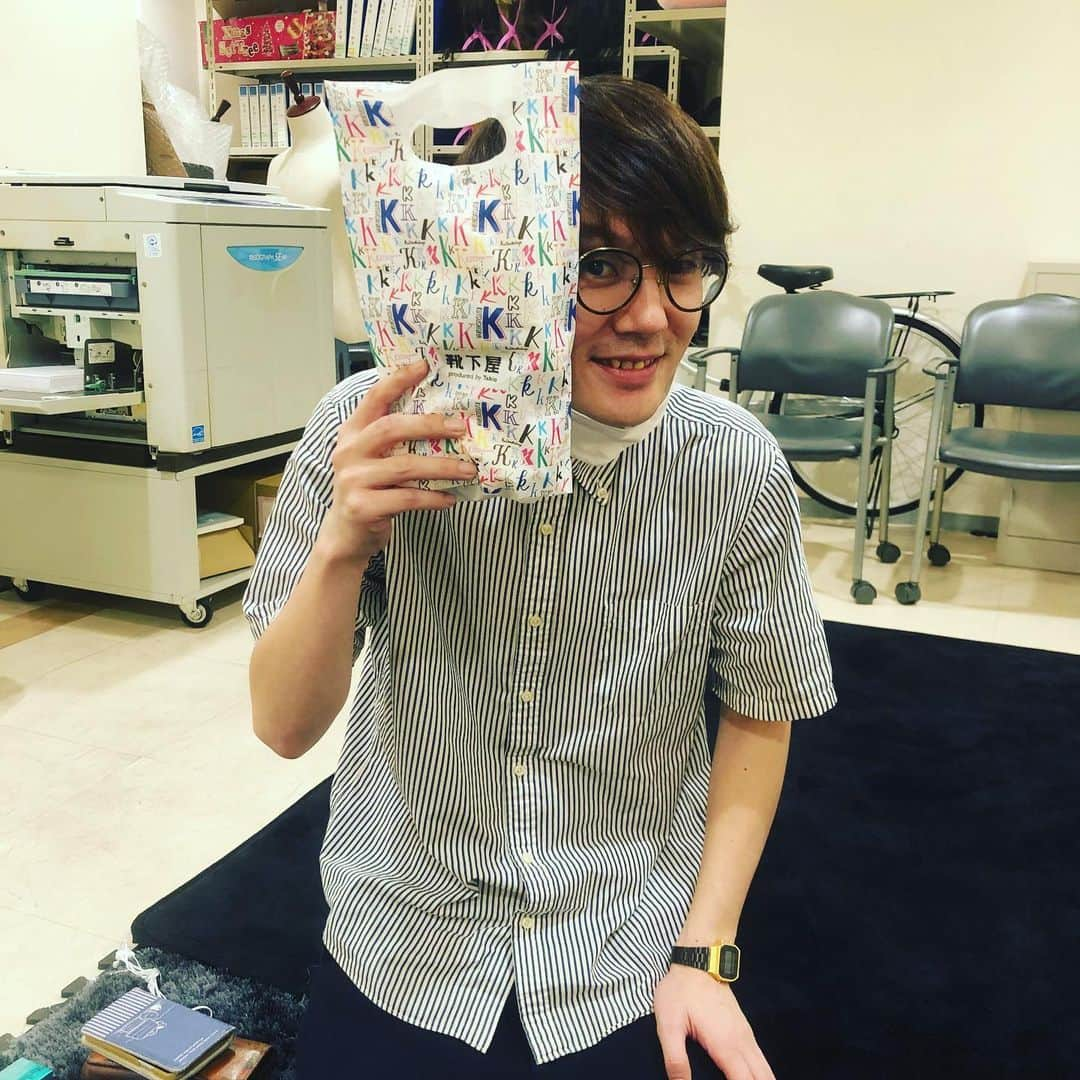 村上さんのインスタグラム写真 - (村上Instagram)「35歳いい誕生日でした、また来年の誕生日に向けて頑張ります。 #バイク氏 #やち #佐々木さん #うみて」10月16日 13時06分 - mlmurakami