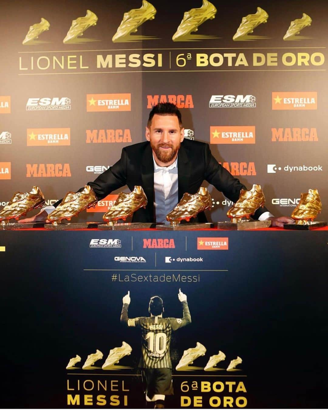 アルトゥーロ・ビダルさんのインスタグラム写真 - (アルトゥーロ・ビダルInstagram)「Felicitaciones extraterrestre @leomessi 👏🏼👏🏼👏🏼👏🏼👏🏼👏🏼」10月17日 1時41分 - kingarturo23oficial