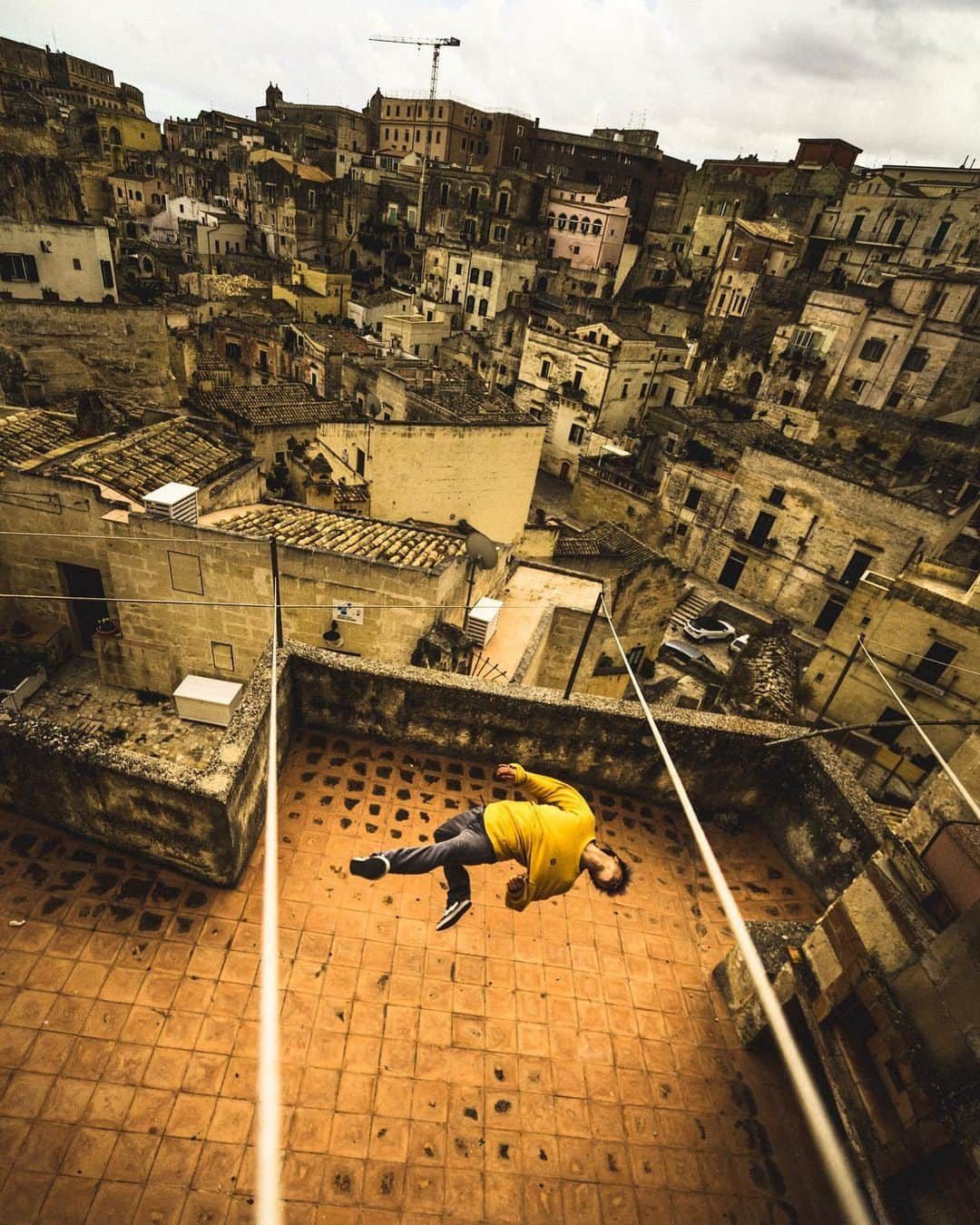 ZENさんのインスタグラム写真 - (ZENInstagram)「Who saw Salvador Dalì in Matera?? 📸: @thejasonpaul / @teamfarang #teamfarang」10月16日 17時24分 - zen_pk_official