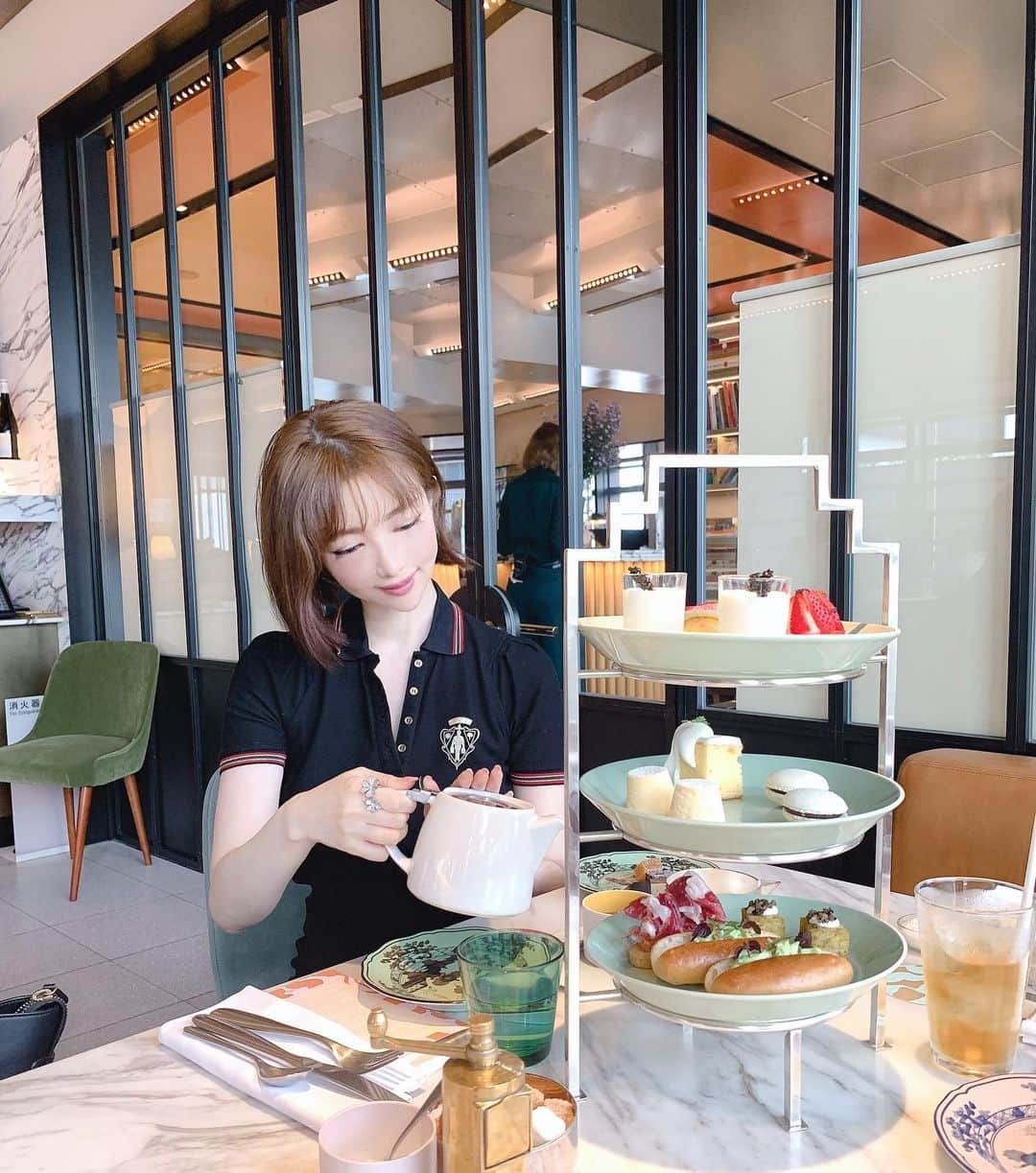 森下悠里さんのインスタグラム写真 - (森下悠里Instagram)「美人CAさんと月一アフティ🍰 - #afternoontea #at #tea #bills」10月16日 17時50分 - yuurimorishita