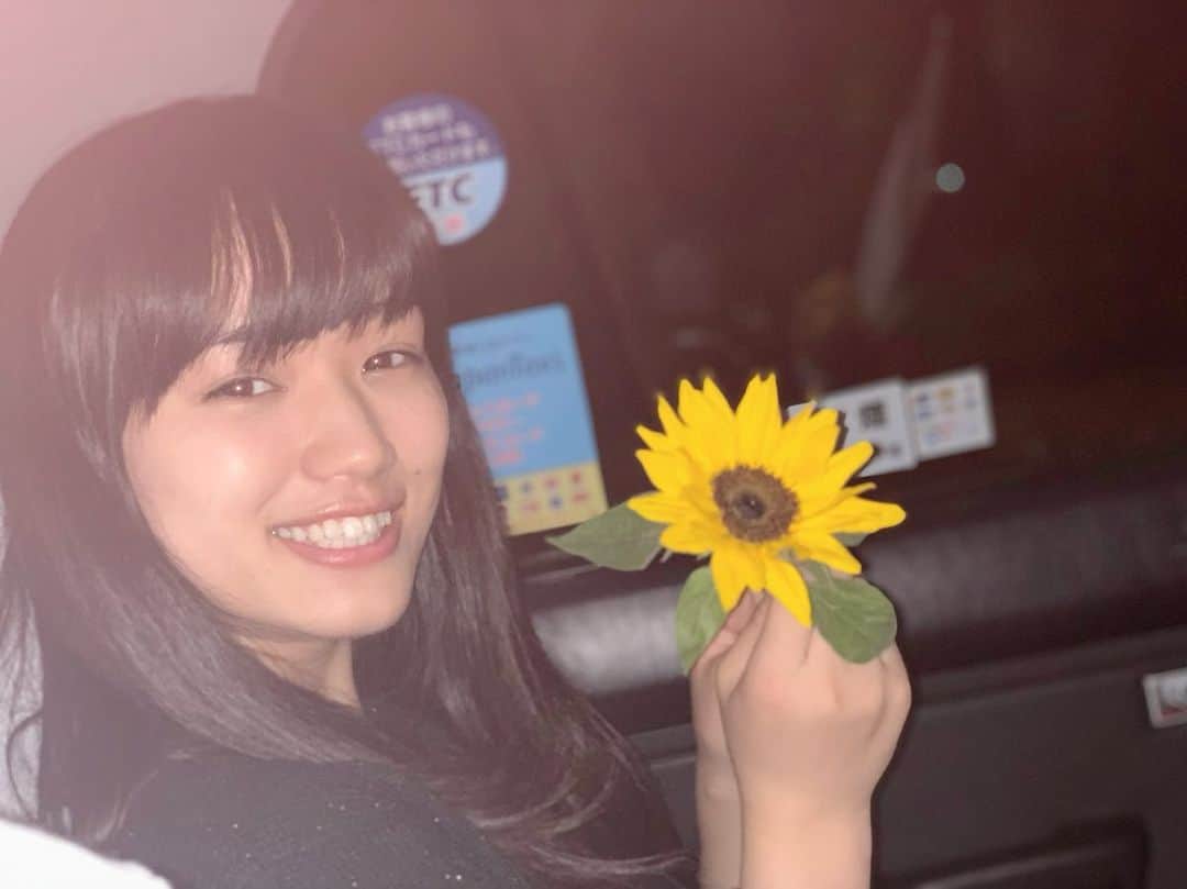 のインスタグラム：「おはな🌻  #滝口きらら #ゑんら」
