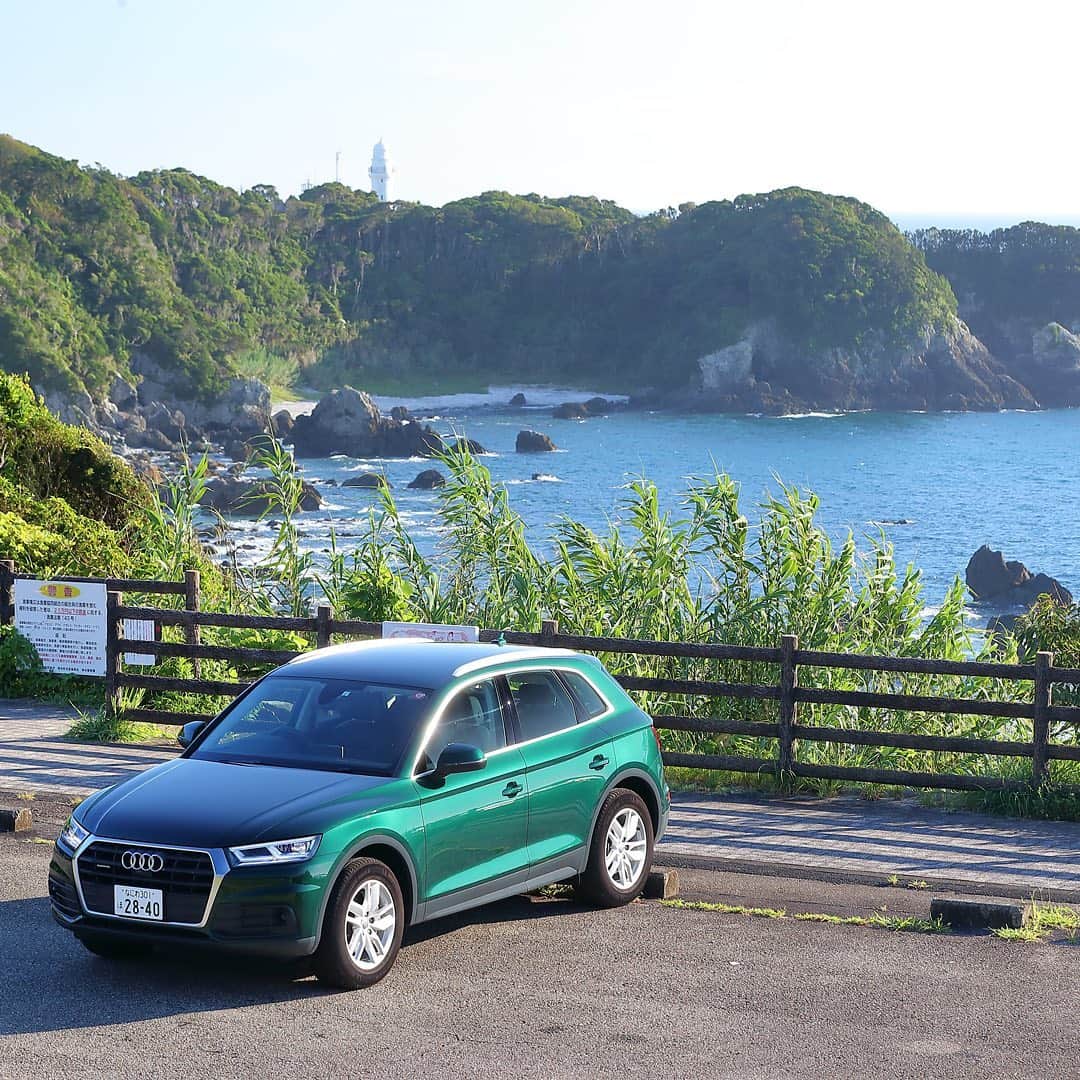 Audi Japan Sales / アウディジャパン販売さんのインスタグラム写真 - (Audi Japan Sales / アウディジャパン販売Instagram)「ディーゼルエンジンによる燃費と⼒強さが魅⼒の #AudiQ5TDI をロングドライブのパートナーに。  市街地から郊外まで、あらゆる道を快適に駆ける⾛破性を#AJS で体感。 @audi.japan.sales  #Audi #Q5 #AudiQ5 #MyAudi #Audistyle #car #アウディ #ドライブ #紀伊半島 #車 #愛車 #外車 #ドイツ車 #車好き #車好きな人と繋がりたい #アウディ女子 #車好き男子」10月16日 18時23分 - audi.japan.sales