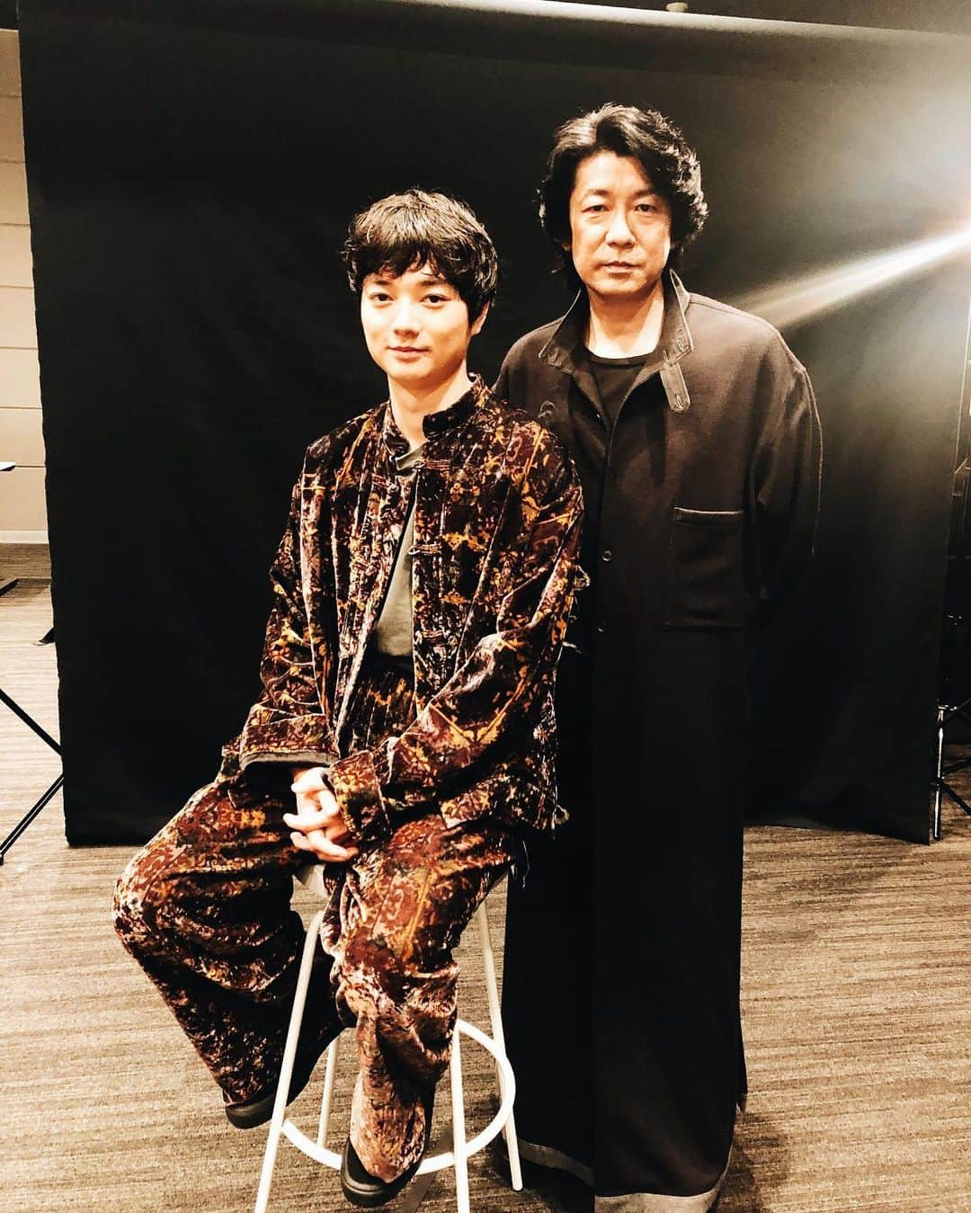 永瀬正敏さんのインスタグラム写真 - (永瀬正敏Instagram)「﻿ 昨夜は『最初の晩餐』の試写会&取材日でした。﻿ 染谷くんと一緒に。﻿ ﻿ 最初の晩餐は11月1日公開です。﻿ 宜しくお願いします。﻿ ﻿ from M.Nagase﻿ ﻿ ﻿ #映画最初の晩餐 #染谷将太 くん ﻿ #映画 #movie #cinema﻿ #永瀬正敏 #masatoshinagase」10月16日 18時27分 - masatoshi_nagase_official