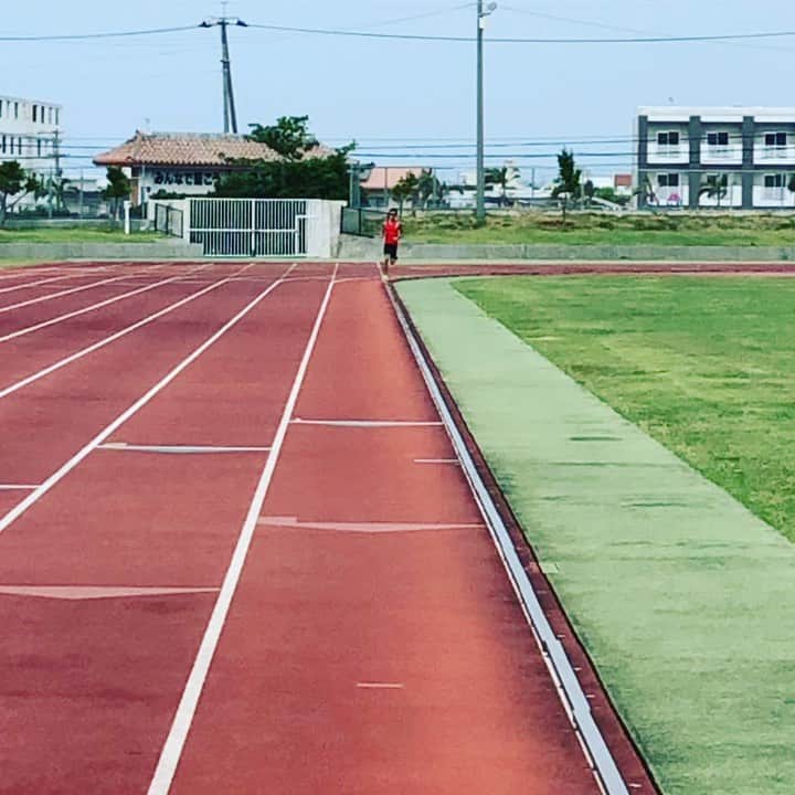 佐藤悠基のインスタグラム：「次の目標に向かってやるべきことをやるだけです！  島で頑張ってます。  #marathon#マラソン#miyakojima#oakley#2xu#garmin」