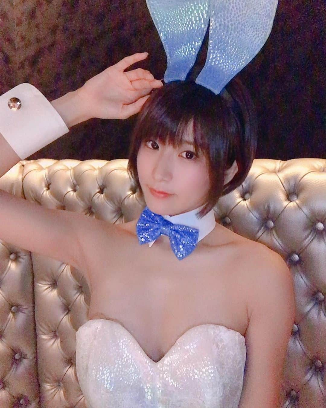 来栖うさこさんのインスタグラム写真 - (来栖うさこInstagram)「🐇 バニー着たよ。な、自撮り。 . 小さい頃から1番好きな ブルーのバニーガール💗 . 着る度に、思い切って購入するか 毎回悩みます。。。(*´-`) . . . . #来栖うさこ #齧り付きたいお尻 #model #fashion  #愛媛県産グラドル #グラドル #グラビア #お尻は世界を救う #ショートカット女子 #水着 #sexy #ELETOKYO #バニーガール #アトリエダーム #bunnygirl」10月16日 19時33分 - kurusu_usako