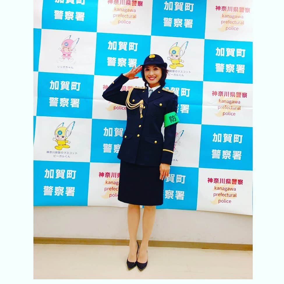 望月理恵さんのインスタグラム写真 - (望月理恵Instagram)「一日警察署長を務めさせて頂き、 中華街をパレードしました。  貴重な経験、ありがとうございました😊 制服、、、、好き  #加賀町警察署 #一日警察署長 #制服 #中華街パレード」10月16日 20時11分 - mochiee28