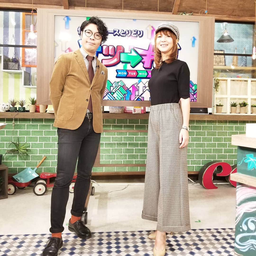 のインスタグラム：「ゲツキンでした‼すーぎーとバスケットボール観に行きました🎵#デルッソ #谷口キヨコ #大人カジュアル #大人女子 #大人コーデ #秋コーデ #帽子アレンジ」