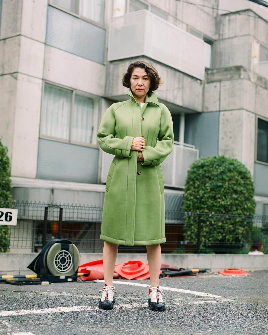 Burberryさんのインスタグラム写真 - (BurberryInstagram)「#InBurberry . Mama Luli captured on the streets of Tokyo with @HighSnobiety. Styling #TheArthurSneaker with our #BurberryAutumnWinter19 neoprene car coat . #BurberryGeneration」10月16日 20時47分 - burberry