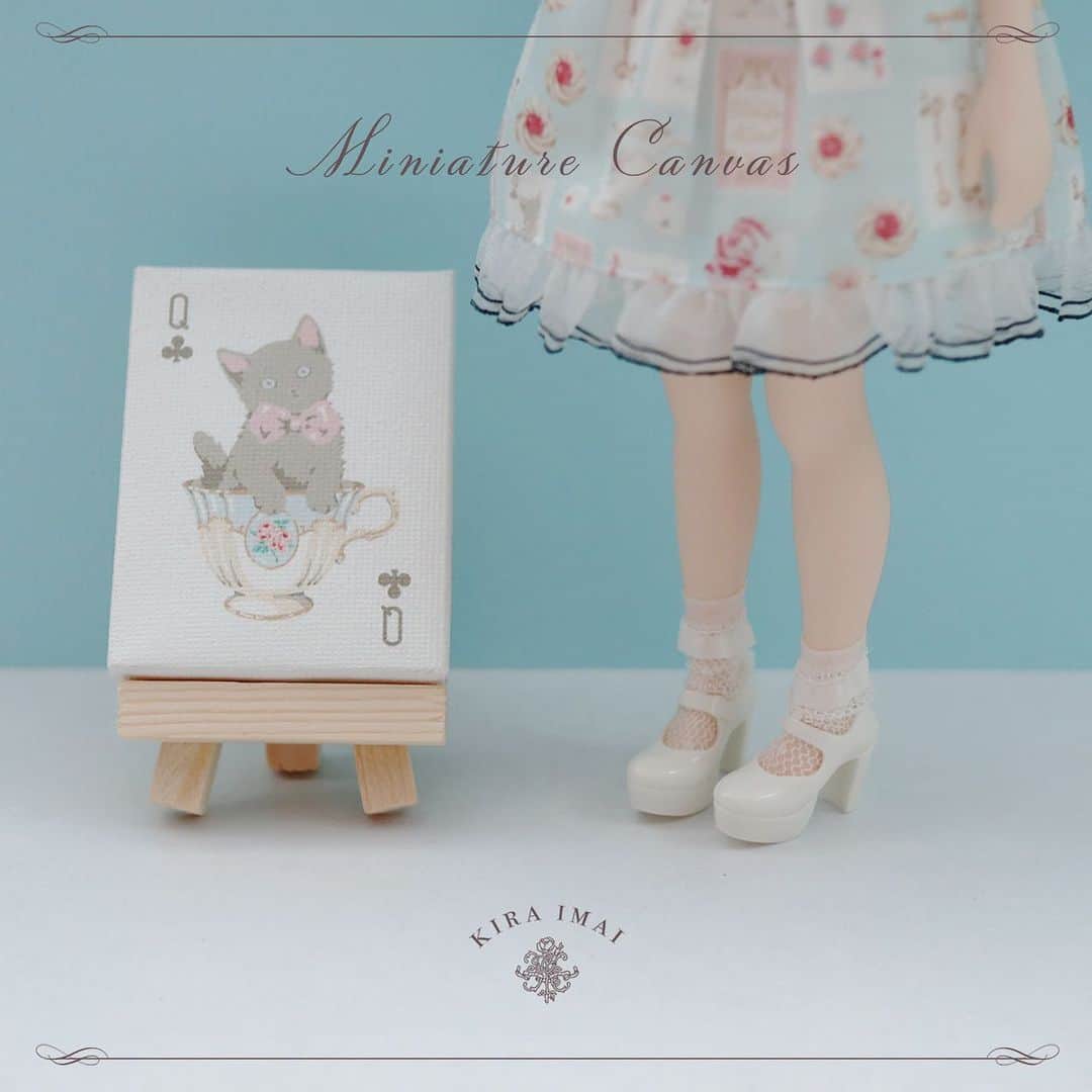 今井キラのインスタグラム：「𝑁𝑒𝑤﻿ ミニチュアキャンバス﻿ Wonder Land 約52×70mm﻿ ﻿ 🃏Blythe Con JAPAN﻿ 🃏2019年 10月19日﻿ 🃏ブース名：Kira Imai﻿ 🃏秋葉原 Akiba Square﻿ 東京都千代田区外神田4丁目 14-1 秋葉原 UDX﻿ http://www.blytheconfashiontour.com/﻿ ﻿ #blythe #dolloutfit #lolitafashion #blythecon #blytheconjapan #alice #wonderland」