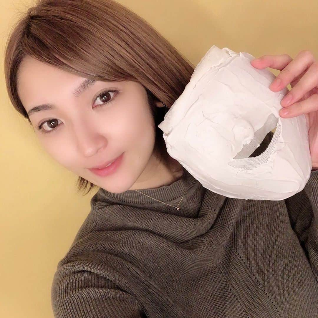 神咲詩織さんのインスタグラム写真 - (神咲詩織Instagram)「レコーディング後は久々のSTCさんで頭の先から足の先までフルメンテ！！ 痩せましたね！って言われた🤣💕 さすが浅草www タイで食べまくったけど無事キープ出来てますw  マッサージ後で前髪どっかいったけどこれもありやも。笑」10月16日 21時02分 - nexter_nippon