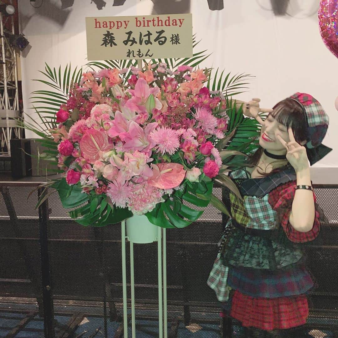 森みはるさんのインスタグラム写真 - (森みはるInstagram)「お花たくさん頂きました、ありがとうございます！🙇🏼‍♀️💐」10月16日 21時34分 - miharu_mori