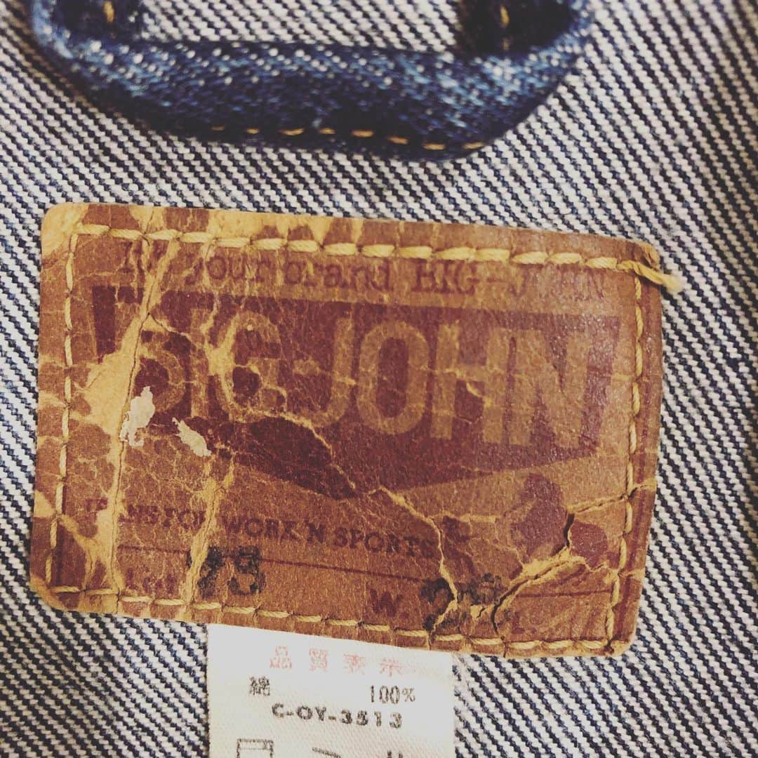 BIG JOHNさんのインスタグラム写真 - (BIG JOHNInstagram)「スタッフmatsuです。 私のBIG JOHNコレクション。 1970年代から1980年代のキッズデニムジャケットです。 ドナルドダックが刺繍されてます。  @bigjohnshop  @bigjohntokyo  @bigjohnosaka  #bigjohn #denim #jeans#bigjohnjeans #japan #okayama#kurashiki #kojima #rare #セルビッチ #setouchi #ビッグジョン  #岡山 #matsu#denimjacket #キッズ #デニムジャケット #donaldduck #刺繍#ドナルドダック」10月16日 22時07分 - bigjohnjeans