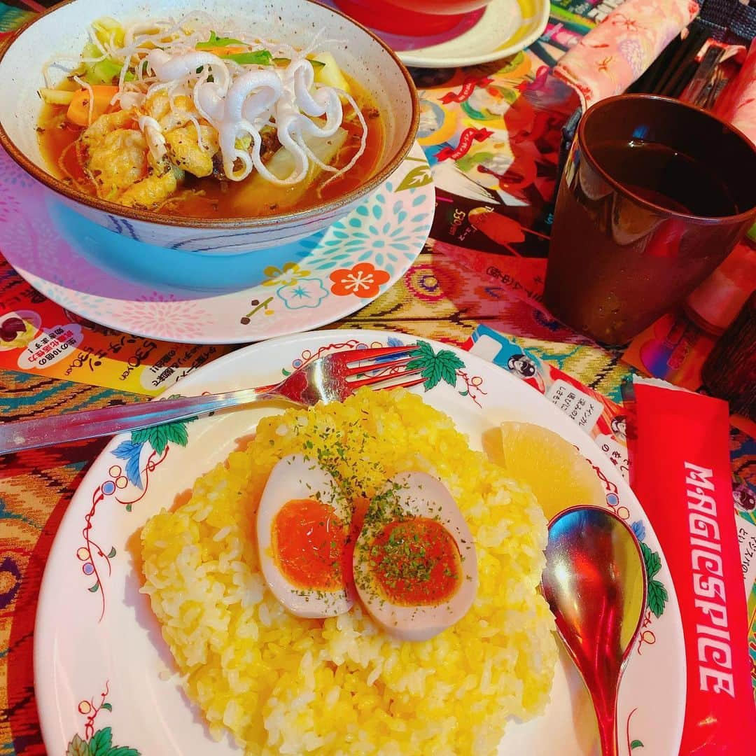 小桃さんのインスタグラム写真 - (小桃Instagram)「超好吃的湯咖哩！！！🍴💕 不吃辣的我點了最低辣度的！能承受！ 好吃！！！😛謝謝親友帶我去吃！！☺️ #美食 #おいしい #食べ物 #下北沢 #日本 #東京 #tokyo #japan #shimokitazawa #food #delicious」10月16日 22時07分 - siutao1126