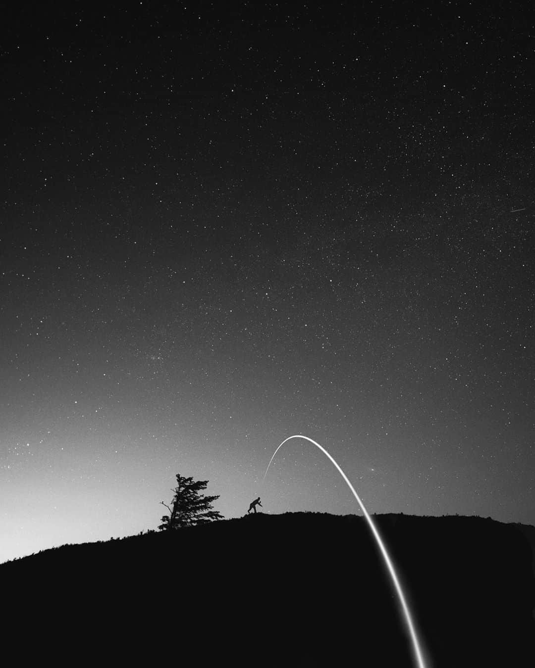 のインスタグラム：「Experimenting with a luminescent ball in the Garigal National Park in New South Wales, Australia, @arba_4444 captured this extended exposure with the Leica SL. Discover the power of the Leica SL for yourself via the bio link.  #LeicaCamera #Leica #🔴📷 #Leicagram #LeicaSL #LeicaMonochrome #TheLeicaLook #LeicaWorld #Leica_Club #LeicaSociety #LeicaPhoto #ShootLeicaPro #streetphoto #bnw_world #bnwmood #bnwlovers #bnwstreet #photocinematica #longexposure #longexpohunter #nightshooters」