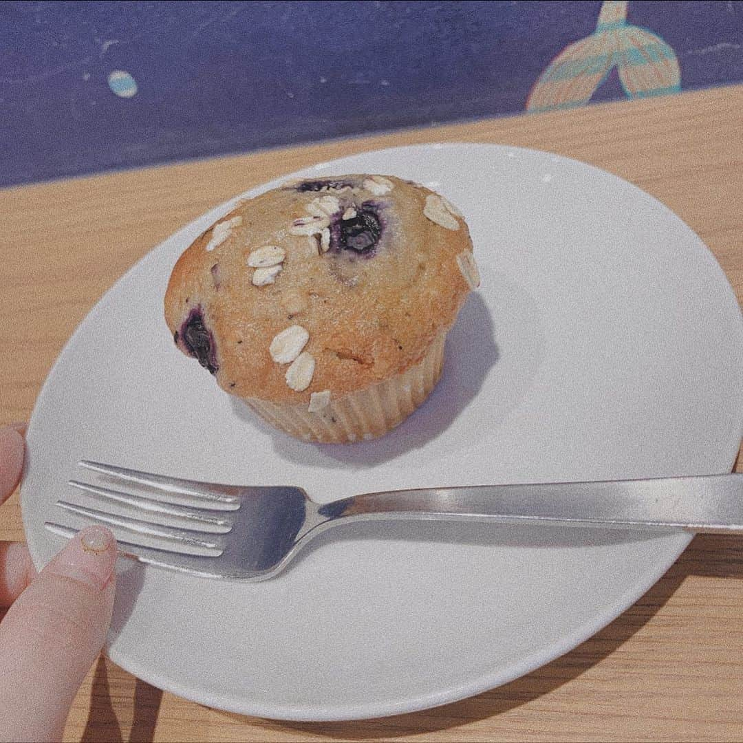 平田詩奈さんのインスタグラム写真 - (平田詩奈Instagram)「ブルーベリー豆乳マフィン🧁」10月16日 23時49分 - shiina__0822