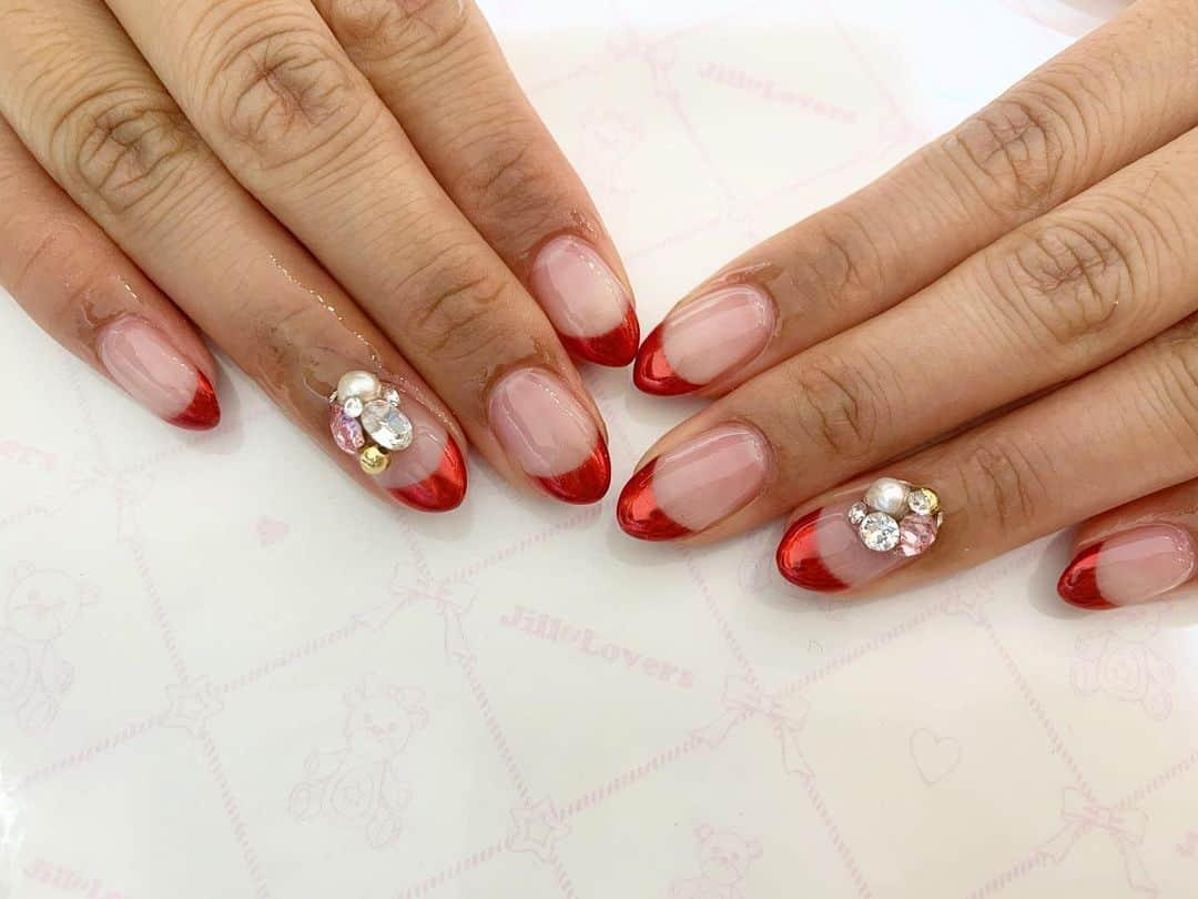 Jill&Loversさんのインスタグラム写真 - (Jill&LoversInstagram)「🍎 #jillandlovers #nail #nailart #paragel #gelneil#gel #ネイル #ネイルアート #me #look #love #かわいい#ミラー」10月16日 23時56分 - jillandlovers