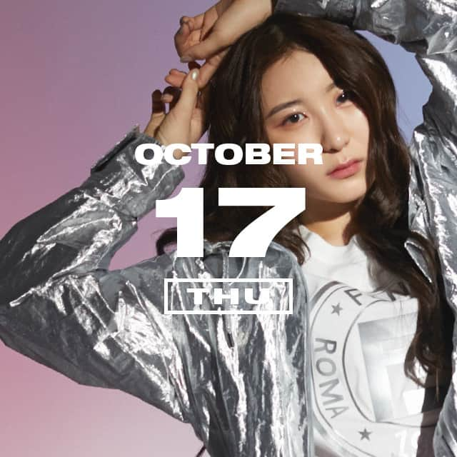 NYLON JAPANさんのインスタグラム写真 - (NYLON JAPANInstagram)「10月17日は 『カラオケ文化の日』 日本の文化、カラオケをミラボールみたいなキラキラのシルバーカラーで IZ*ONEのチェヨンがユニークに表現！  NYLON.JPでは「365日、毎日がアニバーサリー」をテーマに、ファッショナブルでユニークなスタイリングを毎日提案しているよ！  http://www.nylon.jp/365  MODEL：LEE CHAE YEON @OFFICIAL_IZONE  #365anniversary #fashion #makeup #beauty #style #今日は何の日 #make #nylonjapan #nylonjp #coordinated #coordinates #ootd #outfit #coordinate #photography #beautiful #photooftheday #IZONE #아이즈원 #アイズワン #LeeChaeYeon  #チェヨン #이채연 #カラオケ文化の日」10月17日 0時01分 - nylonjapan