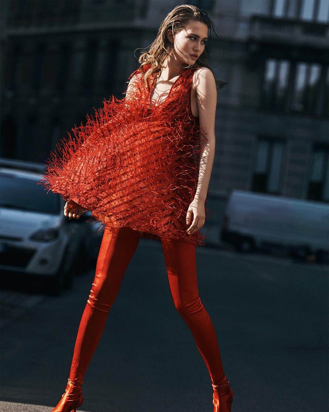 Armani Officialさんのインスタグラム写真 - (Armani OfficialInstagram)「Swap your little black dress with a little red dress this Fall #EmporioArmani  Credits: @lachlanbailey for the Emporio Armani FW19-20 campaign」10月17日 0時09分 - emporioarmani