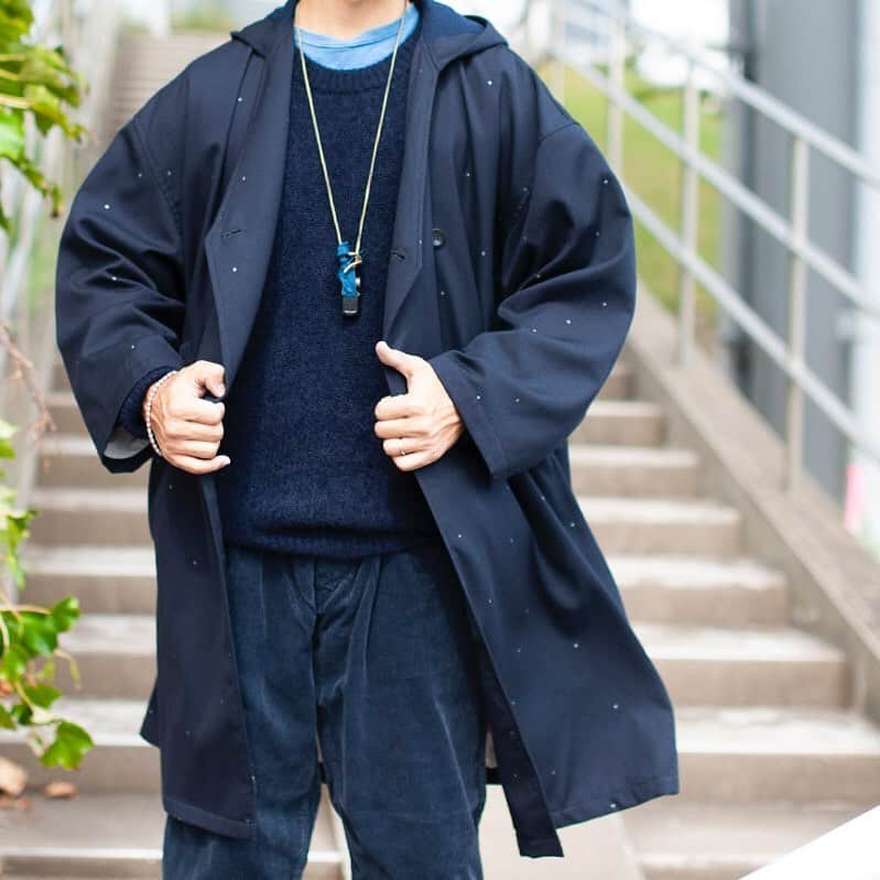 のインスタグラム：「﻿ 【BLUE BLUE JAPAN】﻿ ●スタリーナイト ウールジャカードツイル ノーカラーマント (700077227) ﻿ size：ONE﻿ color：ONE﻿ ￥48,000+TAX﻿ ﻿ ラメ糸をところどころにちりばめ、冬の澄んだ空気の中でに瞬く星を表現したマントです。﻿ オーバーサイズのシルエットで、秋冬のレイヤードスタイルに最適です。﻿ ﻿ ▶写真内のタグをタップで商品詳細へ移動します。﻿ ﻿  #bluebluejapan #ブルーブルージャパン #hollywoodranchmarket #ハリウッドランチマーケット #blueblue #ブルーブルー #seilin #聖林公司」