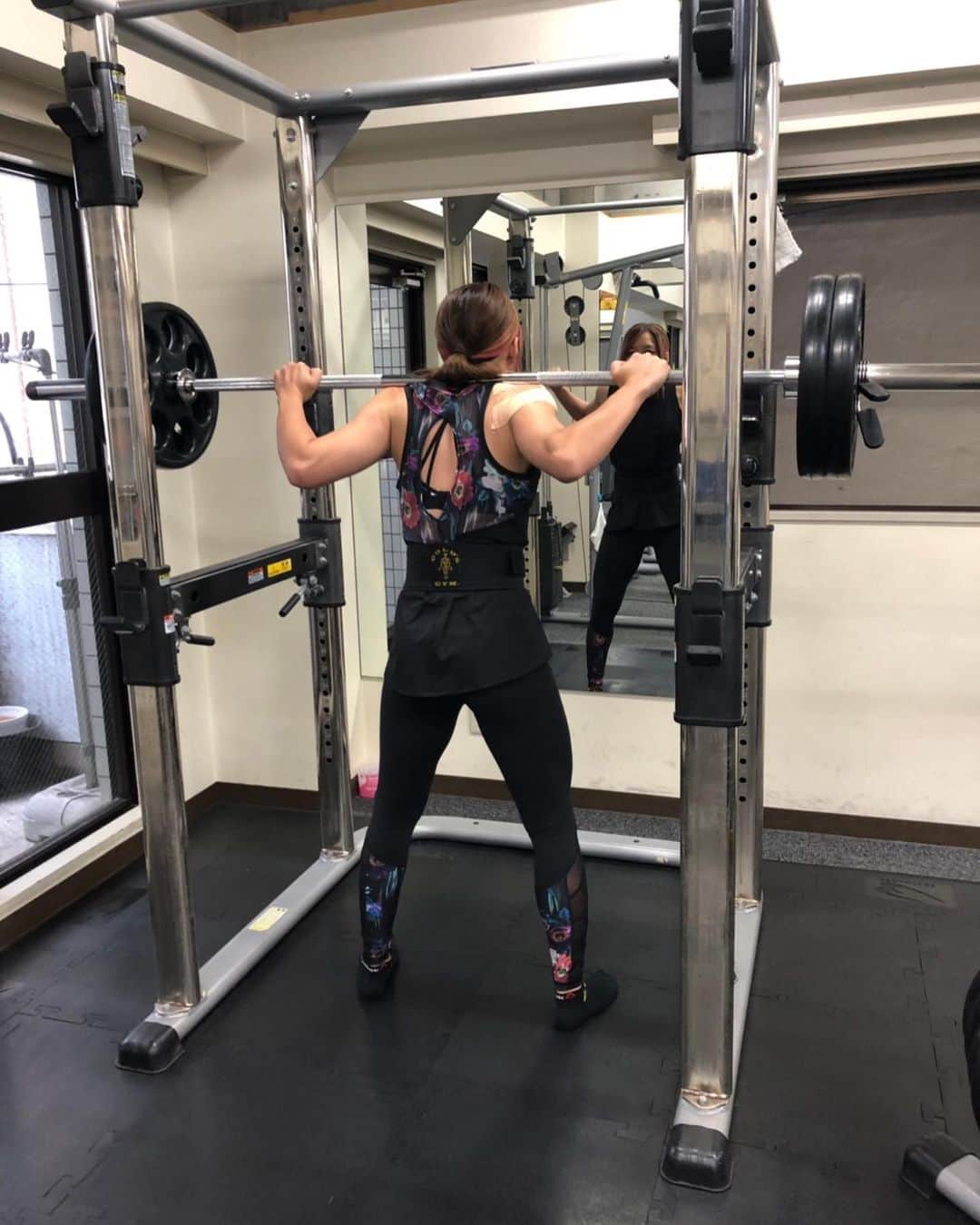 朱里さんのインスタグラム写真 - (朱里Instagram)「トレーニング終わりましたー🧡 眠い💦  #training #gym #gymgirl  #fitness #fit #muscle #body #diet #トレーニング　#ジム　#フィットネス」10月17日 11時05分 - syuri_official
