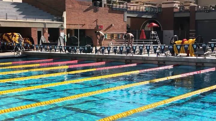 ウラジミール・モロゾフのインスタグラム：「Quick dash after training 21.8」