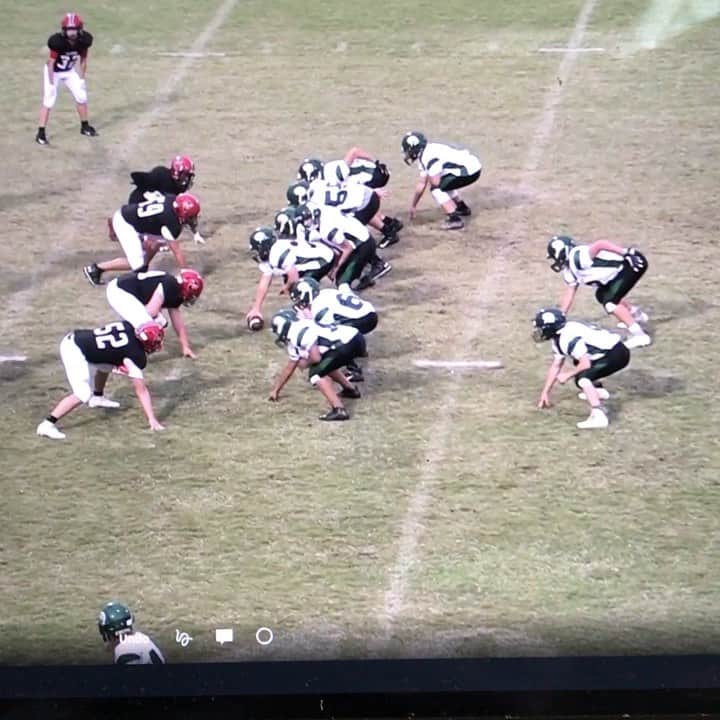 アレン・ジョーンズのインスタグラム：「That’s some hard running right there. Well done #6 Ajay Jones」