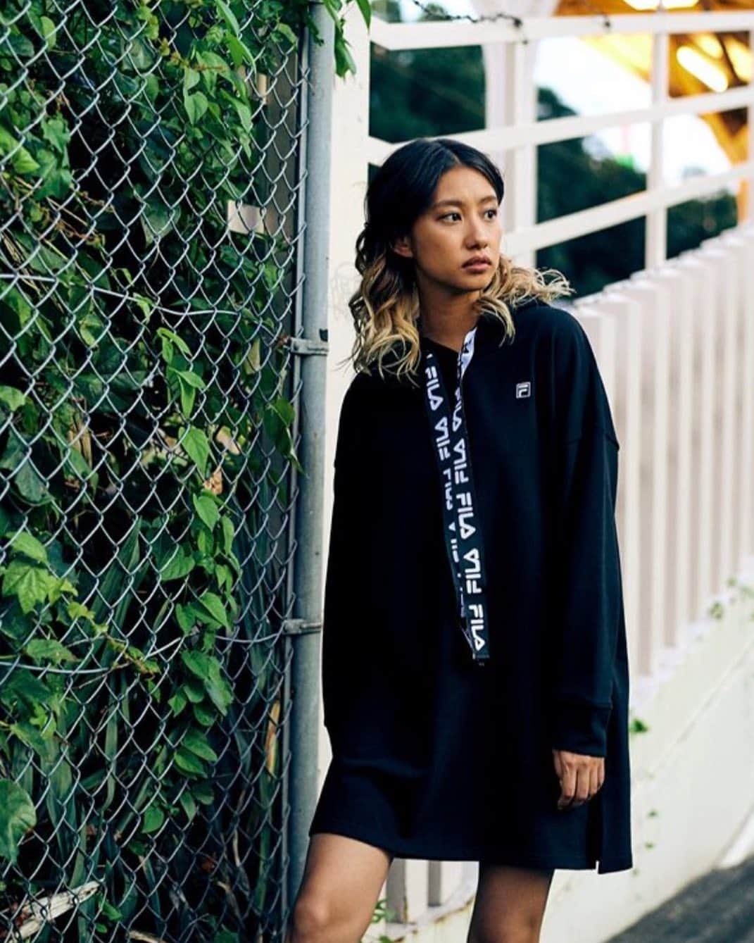 MURASAKI BEACH WOMENのインスタグラム：「RIDE LIFE AUTUMN  すっかり肌寒い季節。秋のコーディネートが楽しみな季節です。 #ビッグシルエットコーデ #ビッグシルエット #fila」