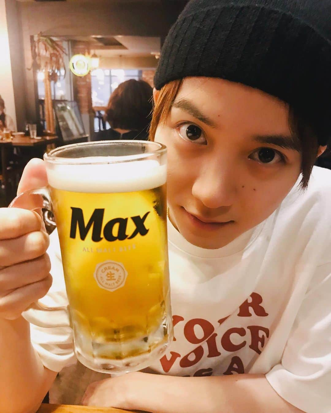 小越勇輝さんのインスタグラム写真 - (小越勇輝Instagram)「おはよーさん  #ogostagram  #goodmorning  #朝からビールの写真て 笑 #お腹空いたよ〜 #hungry」10月17日 8時49分 - yuki_ogoe