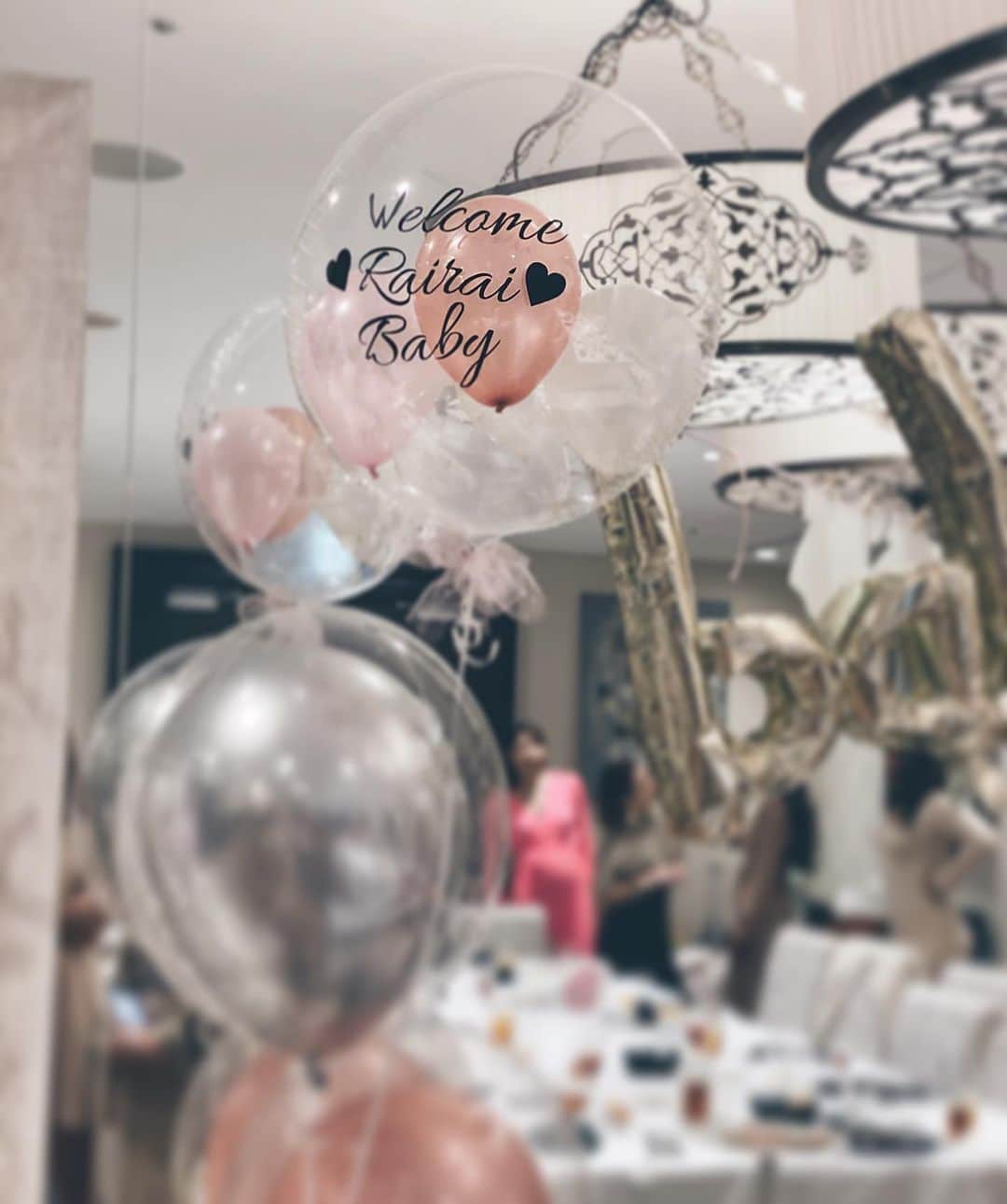 shihoのインスタグラム：「❤️ . . . . #babyshower #surprise #最高に幸せな時間♡」