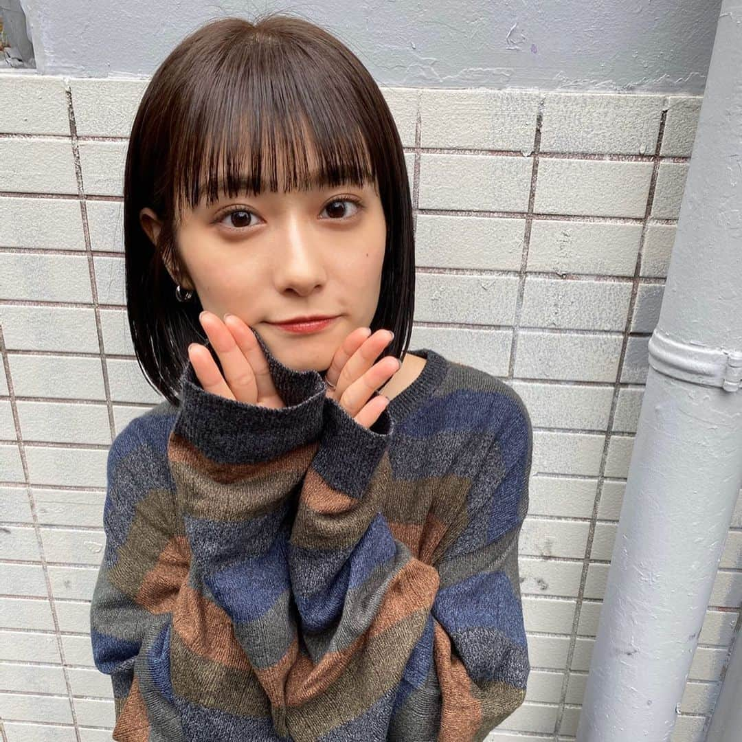 広瀬ちひろさんのインスタグラム写真 - (広瀬ちひろInstagram)「やっとカラーしてもらいました！ 少し暗くした！ 脱プリン、、 前髪も結構切りました😂 ありさんありがとうございました🥺❤️」10月17日 20時13分 - chi_hirose