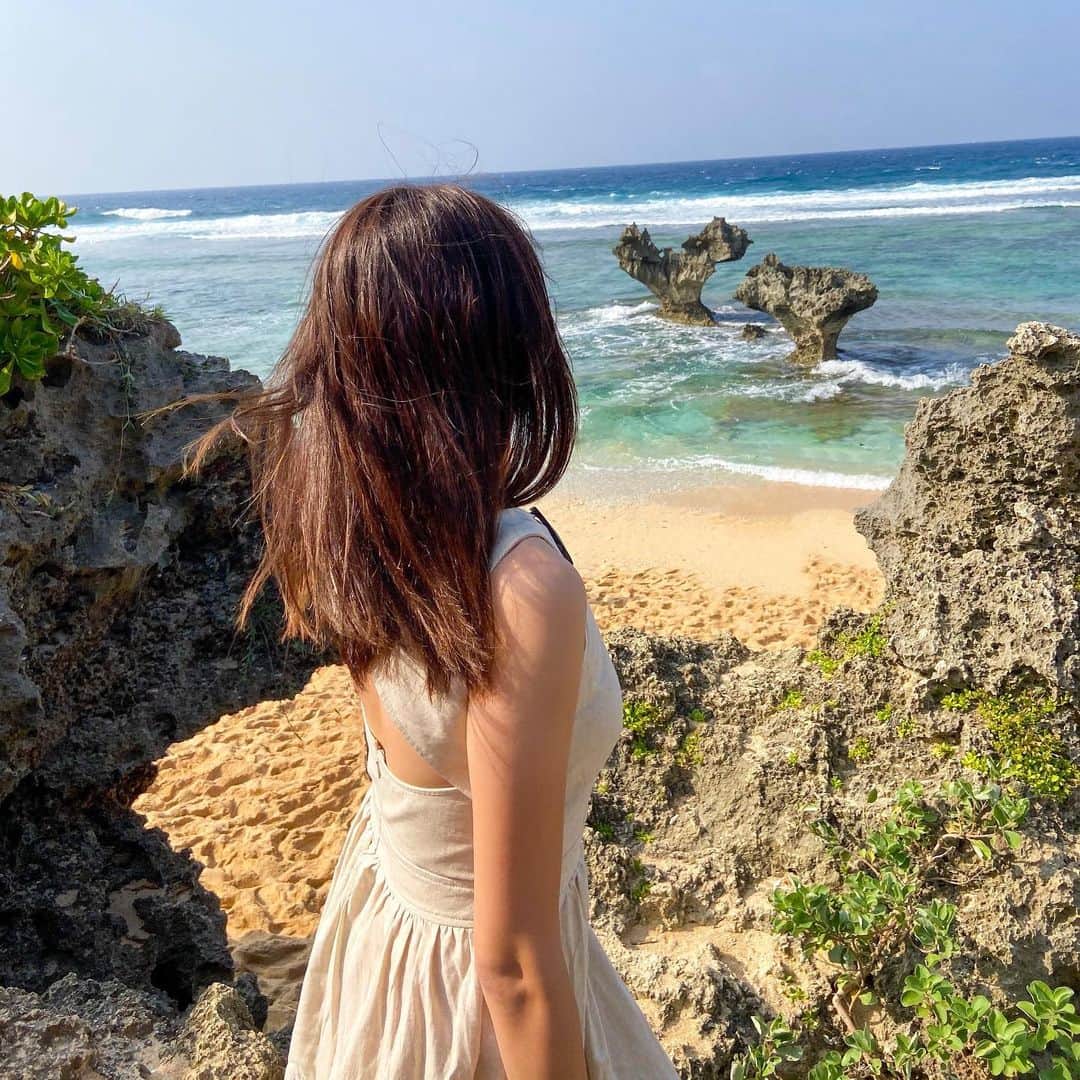 杉下理世のインスタグラム：「夏が終わった…😭💦 春〜秋の間が1番好きなシーズンなので、冬をどう過ごしたらいいのか🙄 ウインタースポーツもしないし…。 私の冬眠が始まります🐻  #夏終わりました」