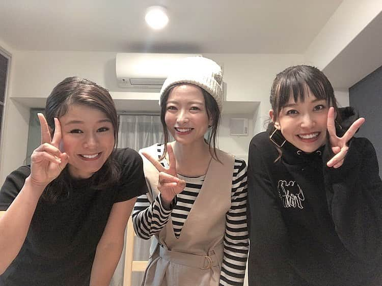 高本采実さんのインスタグラム写真 - (高本采実Instagram)「👩‍👩‍👧‍👧 さゆりんさんの新宅に ちゃこさんと遊びに行きましたー☺️💓 ペルビーさんは今回忙しくて 一緒に行けなかったから 次回こそは揃って一緒に(T ^ T)❤︎ お久しぶりのさゆりんさん 相変わらず可愛くて面白くて優しくて めちゃめちゃ楽しかったです🥺❣️ ルアルアチャンネルに新メンバーとして入り １年が経とうとしてますが、 本当に素敵な皆さんと 出会えて良かったです🥰 素敵なご縁に感謝✨✨ また会える日を楽しみにしてまーす☺️🌈 . . . . . #ルアルアチャンネル  #ルアチャン #ルアチャンガール  #釣り #釣り番組 #レポーター #reporter #関西 #釣りガール #fishinggirls  #河原さゆり  #釣女ちゃこ #ペルビー貴子 #高本采実 #あやみん #ayamistagram」10月17日 20時39分 - ayami__summer