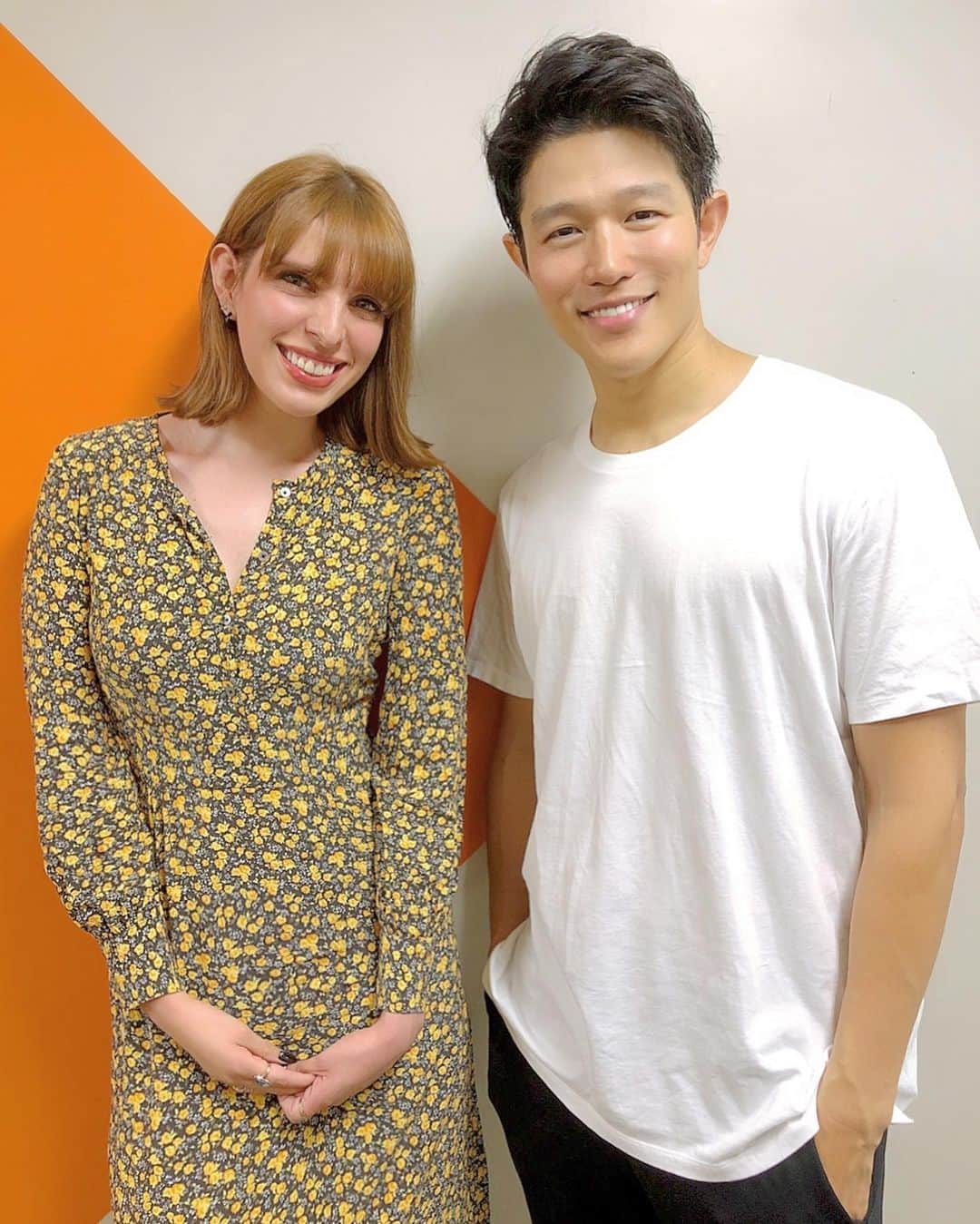 のインスタグラム：「* 🔫🧸👬👬👭🏃‍♀️🎭🎭💓 I went to the interesting theater last night✨✨ 「渦が森団地の眠れない子たち」 * #渦が森団地の眠れない子たち #うずだん #蓬莱竜太 #鈴木亮平 #藤原竜也 #舞台鑑賞 #素晴らしかった♡ #うにちゃんきゃわわだった #役者さん皆様素晴らしい #鈴木さんTGC以来で少し緊張したよ #私ヒール履いてるのに小さい笑 #竜也くんと写真撮りそびれた笑 #竜也くんは昔から私をアイボンと呼びます」