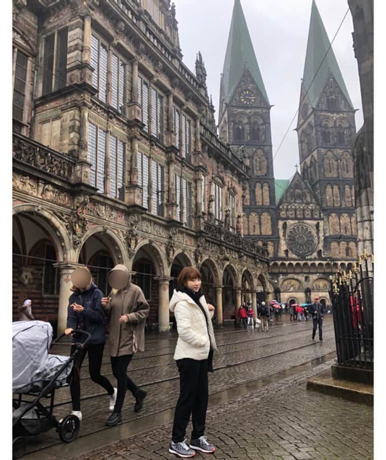 ソ・ヒョウオンさんのインスタグラム写真 - (ソ・ヒョウオンInstagram)「독일에서 찍은사진 😊  #Bremen」10月17日 12時57分 - suh_hyowon_
